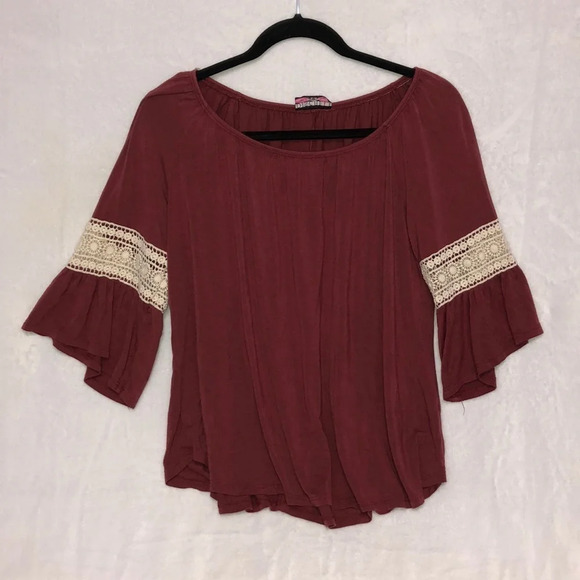 a'gaci Tops - Off the shoulder top
